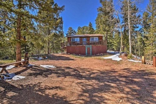 Cabin with Mtn Views - 5 Mi to Mueller State Park! image 23